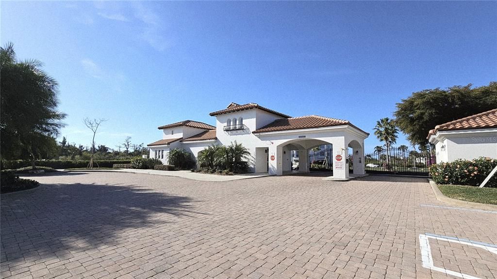 На продажу: $575,000 (2 спален, 2 ванн, 1688 Квадратных фут)