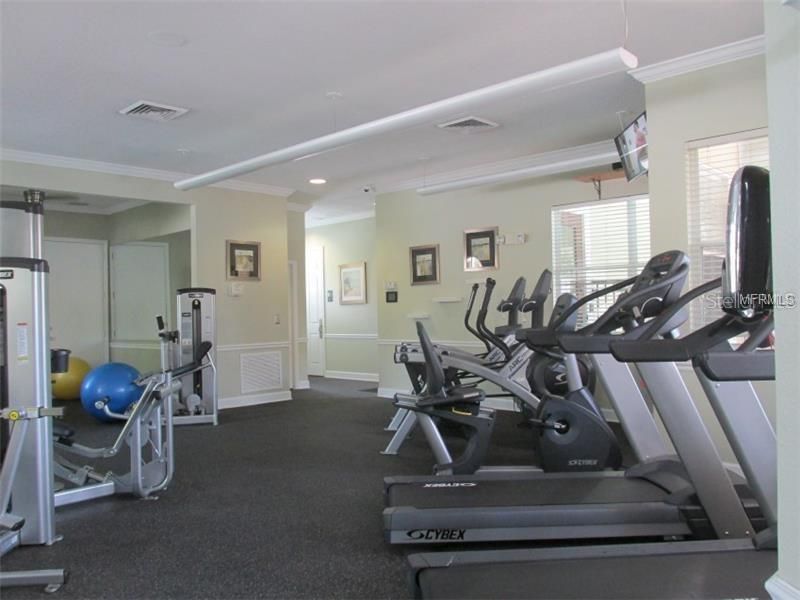 For Sale: $189,000 (1 beds, 1 baths, 732 Square Feet)