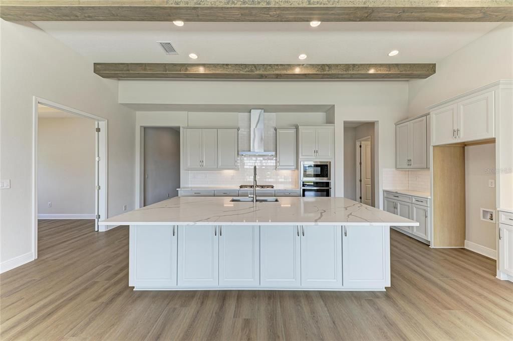 Active With Contract: $839,990 (5 beds, 4 baths, 3144 Square Feet)