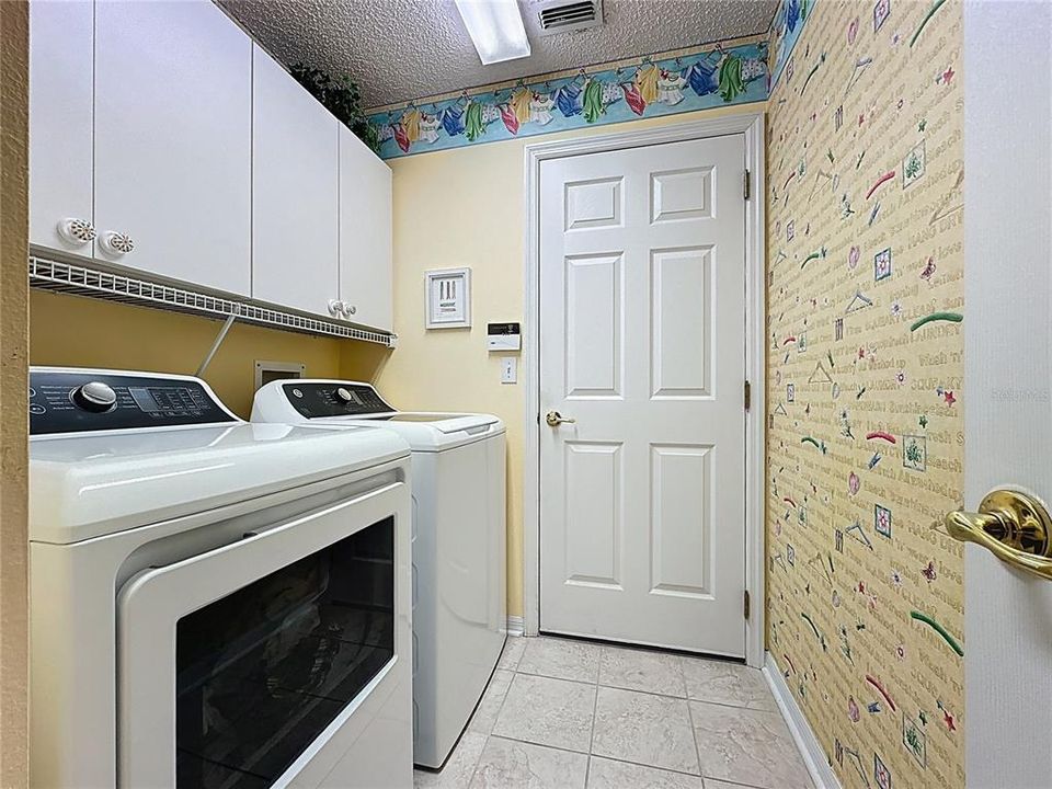 En Venta: $289,000 (2 camas, 2 baños, 1334 Pies cuadrados)