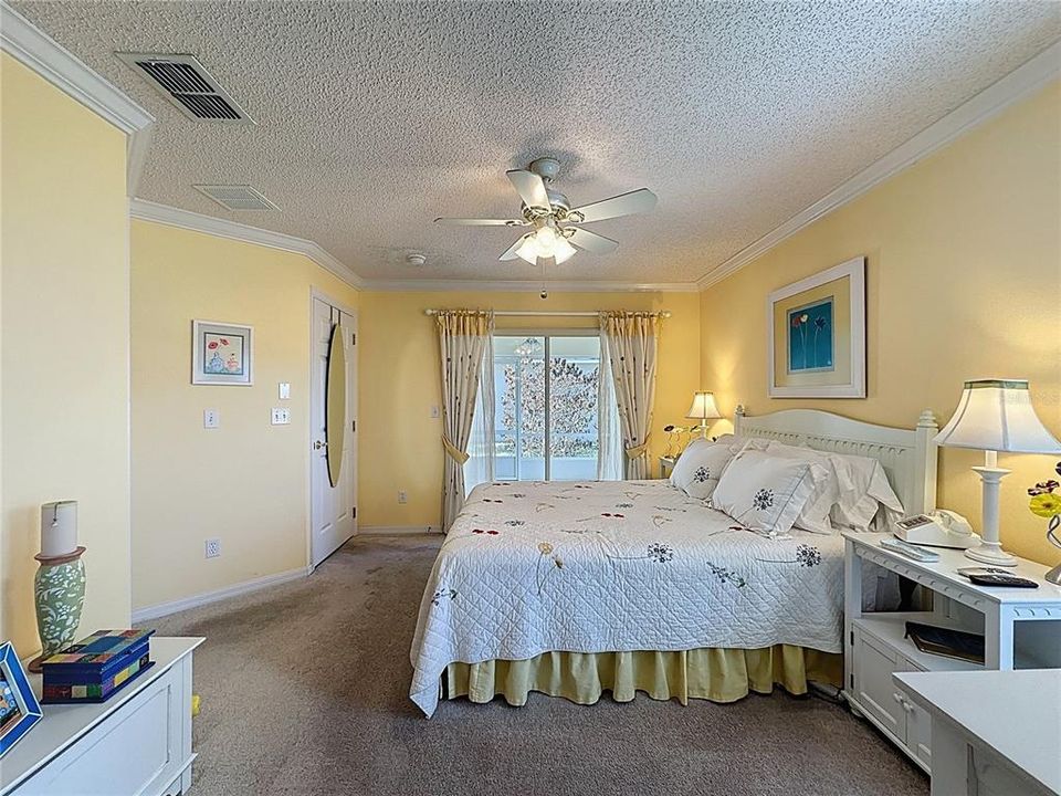 En Venta: $289,000 (2 camas, 2 baños, 1334 Pies cuadrados)