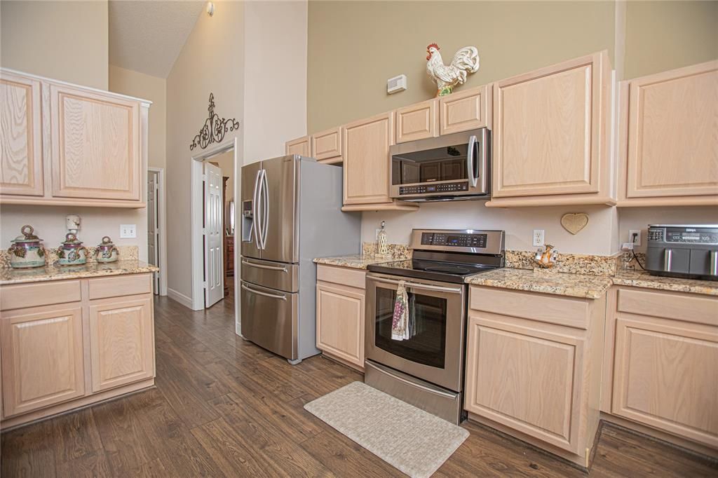 For Sale: $484,999 (3 beds, 2 baths, 2023 Square Feet)