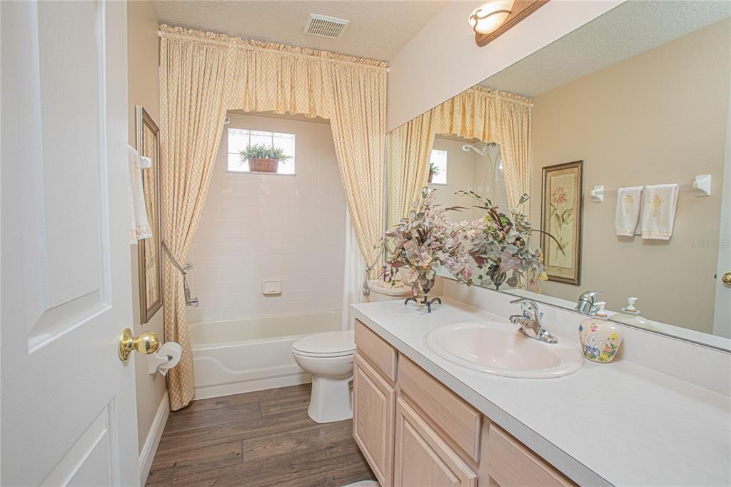 For Sale: $484,999 (3 beds, 2 baths, 2023 Square Feet)