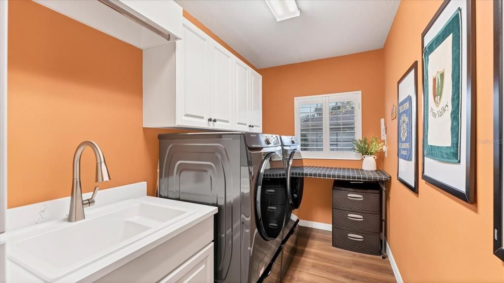 Active With Contract: $1,125,000 (4 beds, 3 baths, 3736 Square Feet)