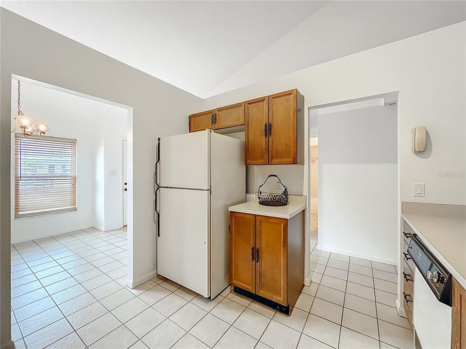 For Sale: $267,000 (2 beds, 2 baths, 1072 Square Feet)