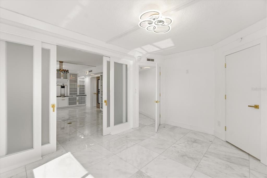 На продажу: $1,199,000 (3 спален, 2 ванн, 2495 Квадратных фут)