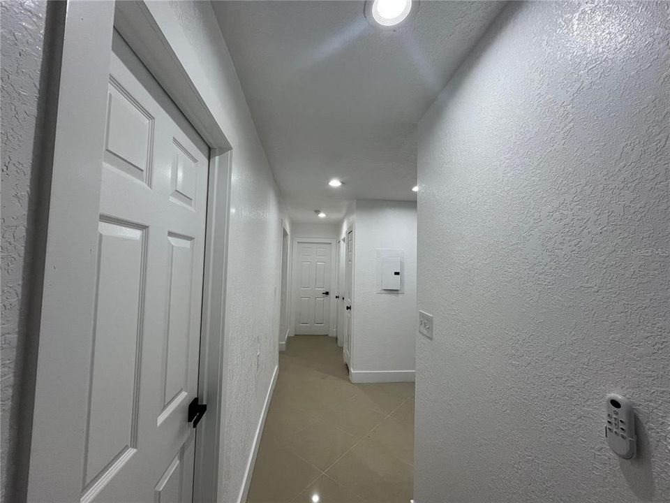 En Venta: $300,000 (5 camas, 0 baños, 1650 Pies cuadrados)