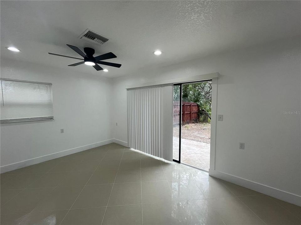 En Venta: $300,000 (5 camas, 0 baños, 1650 Pies cuadrados)