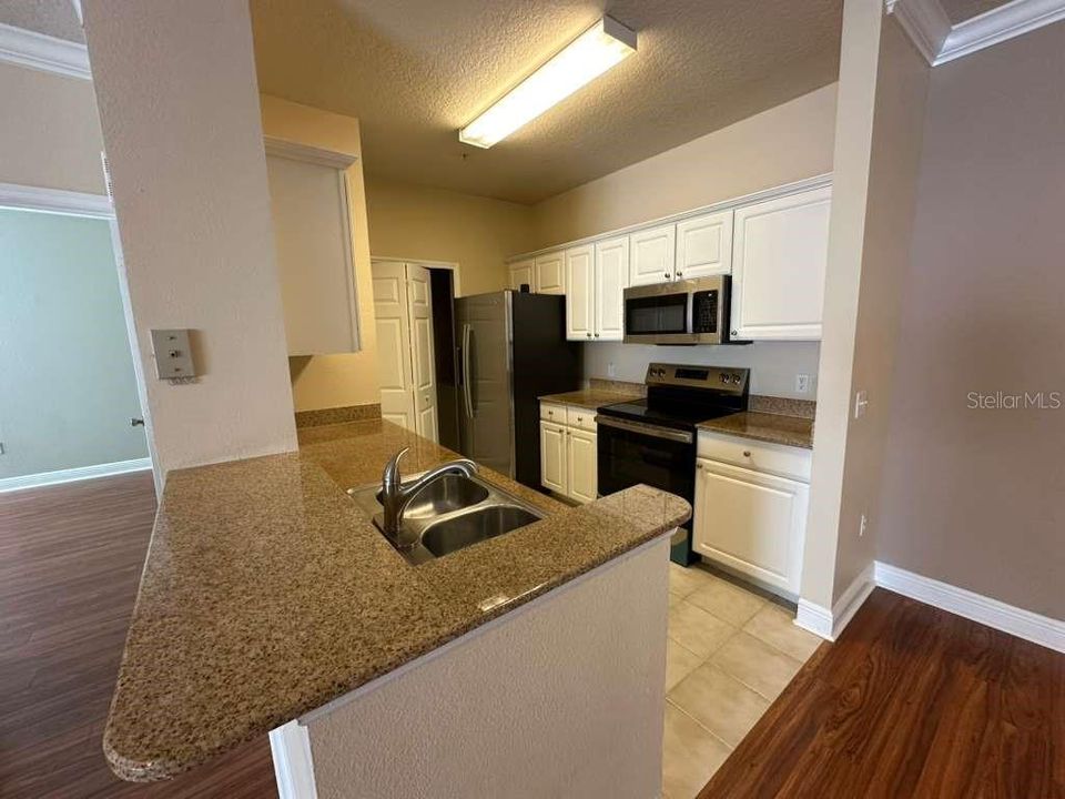 En Venta: $288,900 (2 camas, 2 baños, 1264 Pies cuadrados)