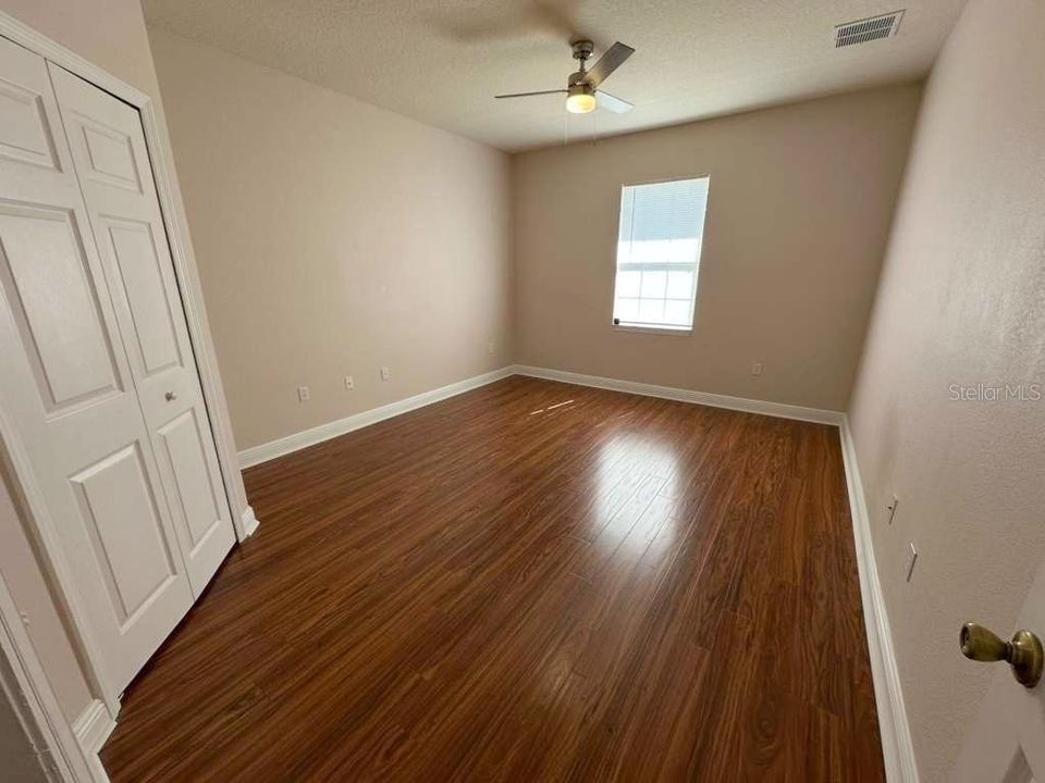 En Venta: $288,900 (2 camas, 2 baños, 1264 Pies cuadrados)
