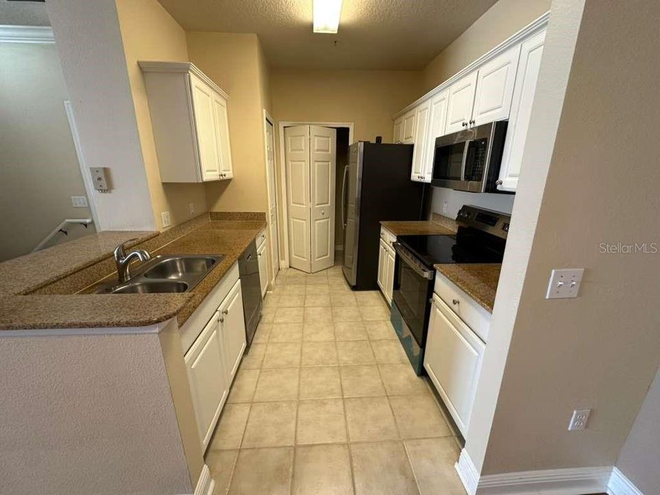 En Venta: $288,900 (2 camas, 2 baños, 1264 Pies cuadrados)
