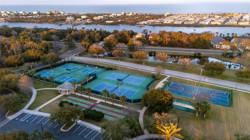 待售: $160,000 (0.27 acres)