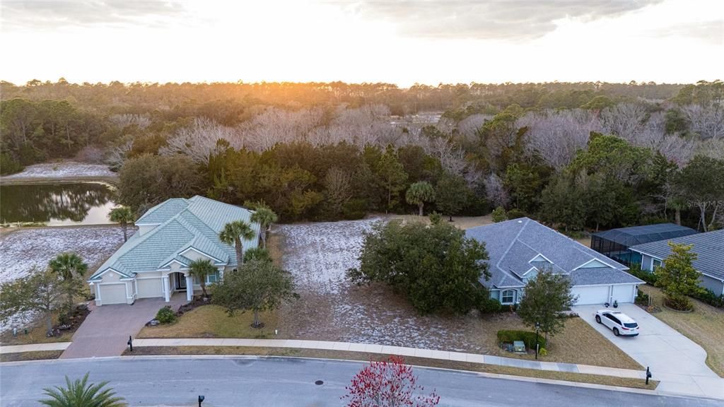 待售: $160,000 (0.27 acres)