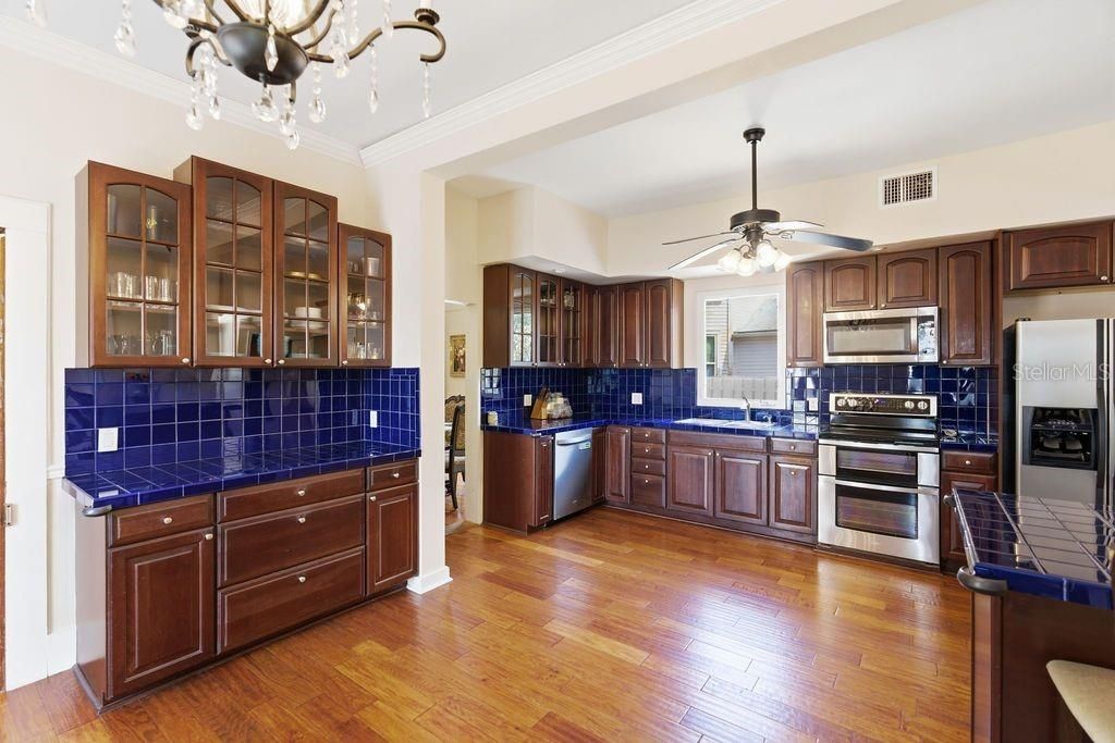 На продажу: $629,900 (5 спален, 4 ванн, 3198 Квадратных фут)