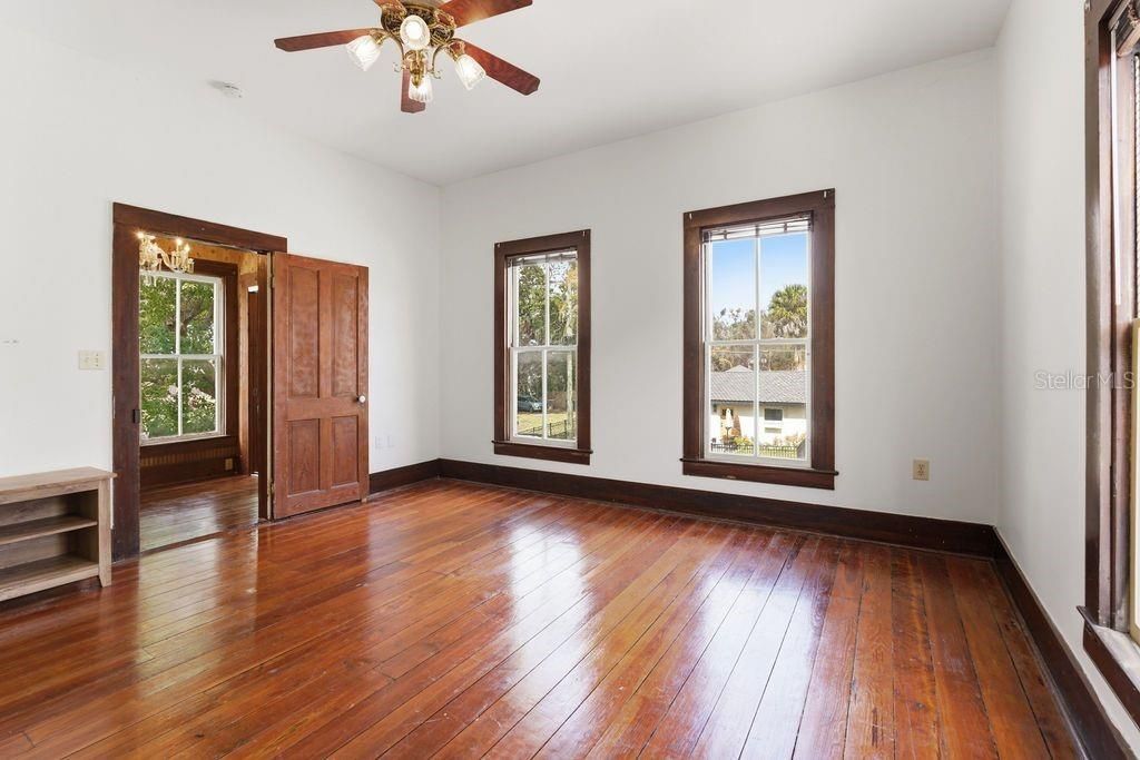 На продажу: $629,900 (5 спален, 4 ванн, 3198 Квадратных фут)