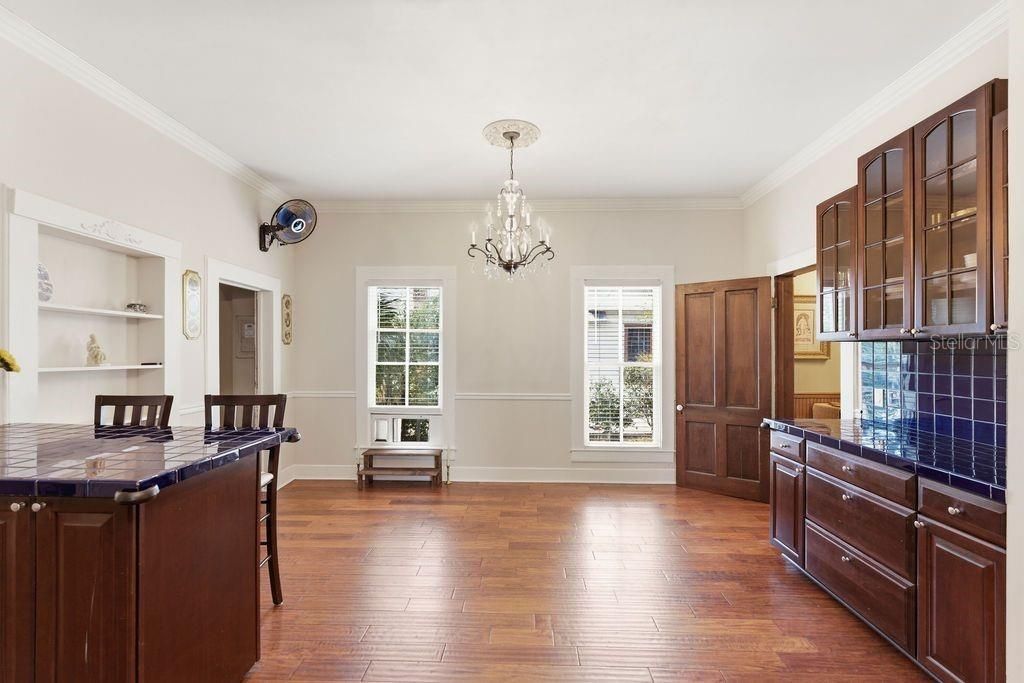 На продажу: $629,900 (5 спален, 4 ванн, 3198 Квадратных фут)