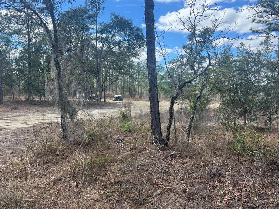 На продажу: $42,400 (1.00 acres)