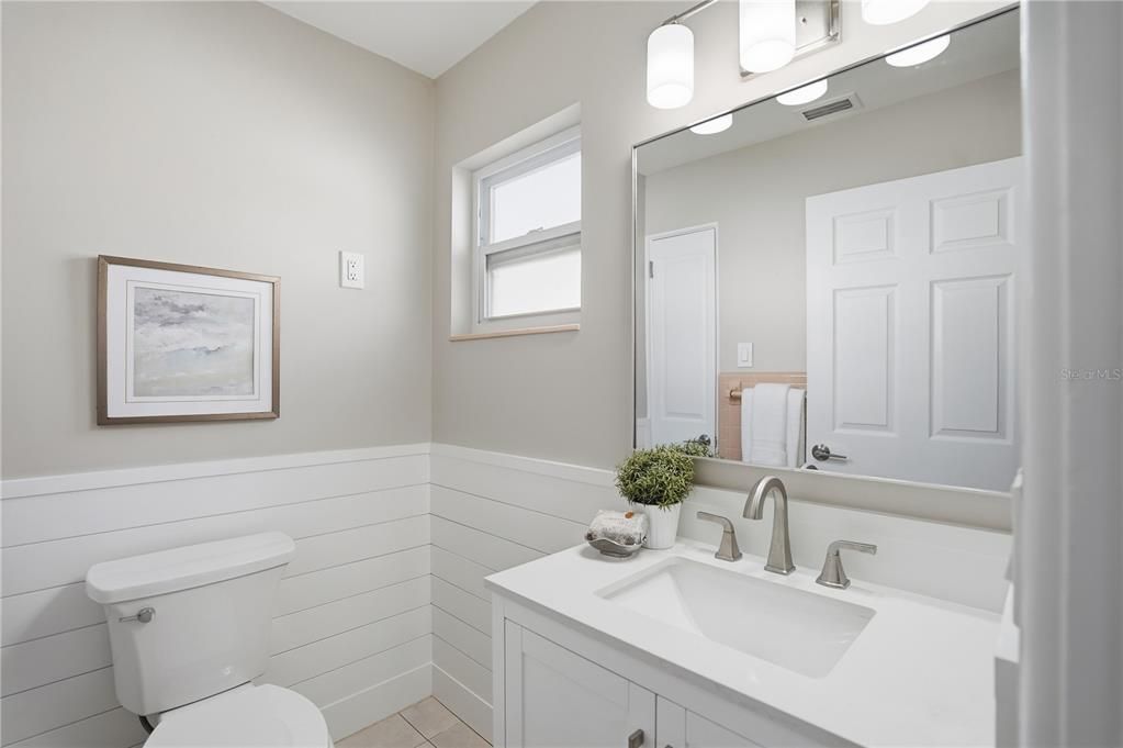 For Sale: $875,000 (2 beds, 2 baths, 1595 Square Feet)