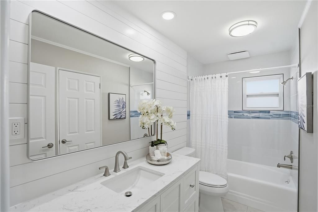 For Sale: $875,000 (2 beds, 2 baths, 1595 Square Feet)