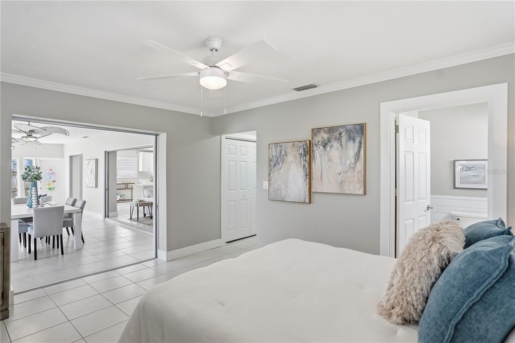 For Sale: $875,000 (2 beds, 2 baths, 1595 Square Feet)
