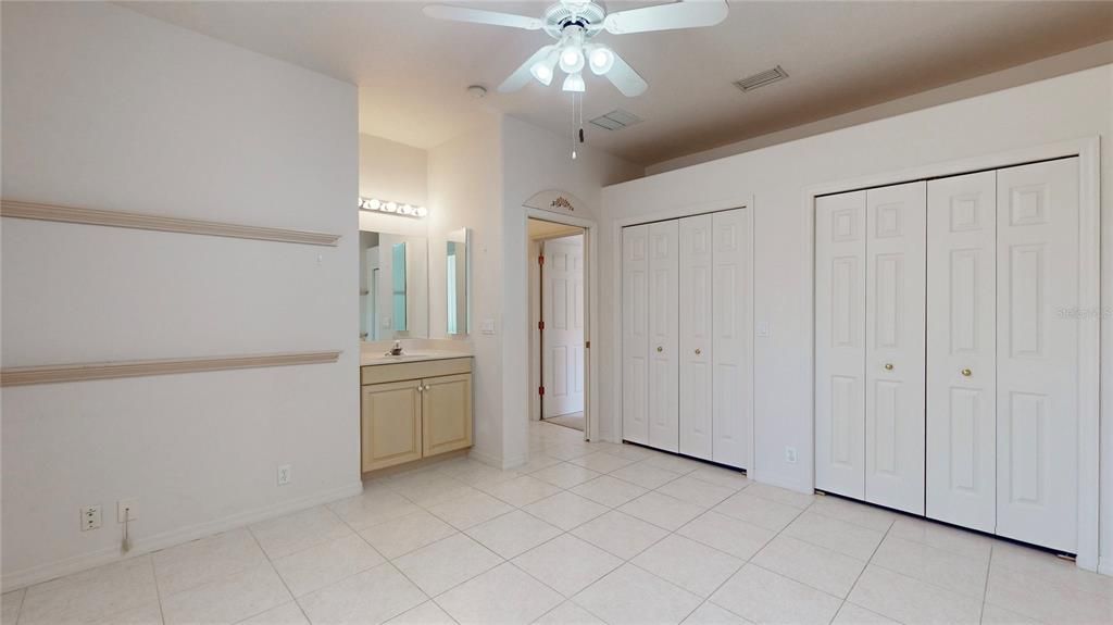 For Sale: $346,900 (3 beds, 2 baths, 2328 Square Feet)