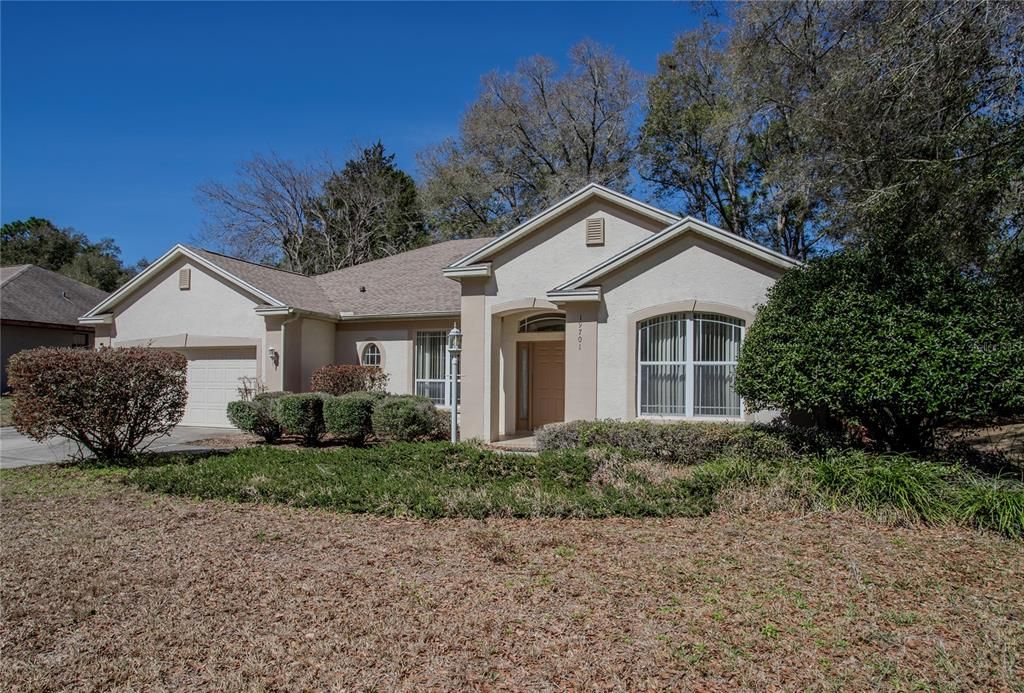 For Sale: $346,900 (3 beds, 2 baths, 2328 Square Feet)