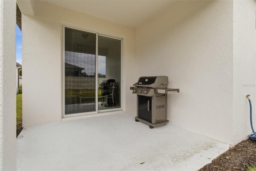 For Sale: $410,000 (4 beds, 2 baths, 1834 Square Feet)