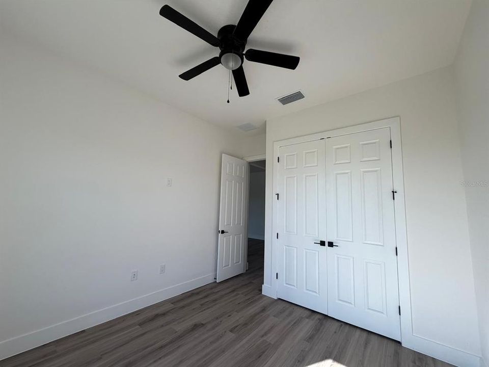 En Renta: $2,490 (3 camas, 2 baños, 1972 Pies cuadrados)
