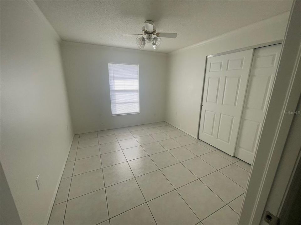 Activo con contrato: $2,600 (3 camas, 2 baños, 1298 Pies cuadrados)
