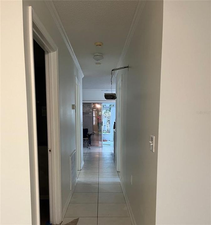 Activo con contrato: $2,600 (3 camas, 2 baños, 1298 Pies cuadrados)