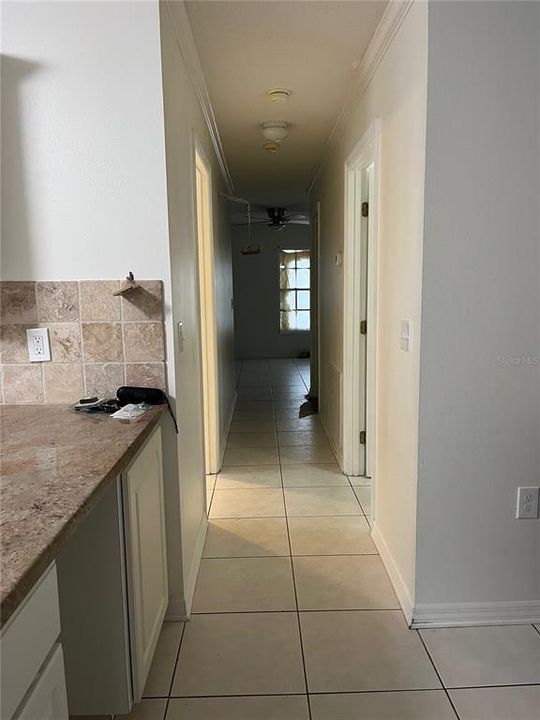 Activo con contrato: $2,600 (3 camas, 2 baños, 1298 Pies cuadrados)
