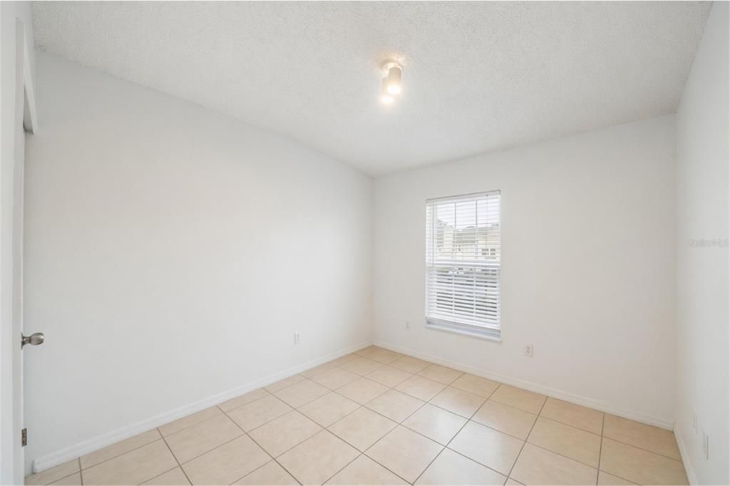 For Sale: $199,990 (3 beds, 2 baths, 1136 Square Feet)