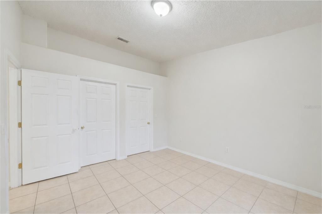 For Sale: $199,990 (3 beds, 2 baths, 1136 Square Feet)