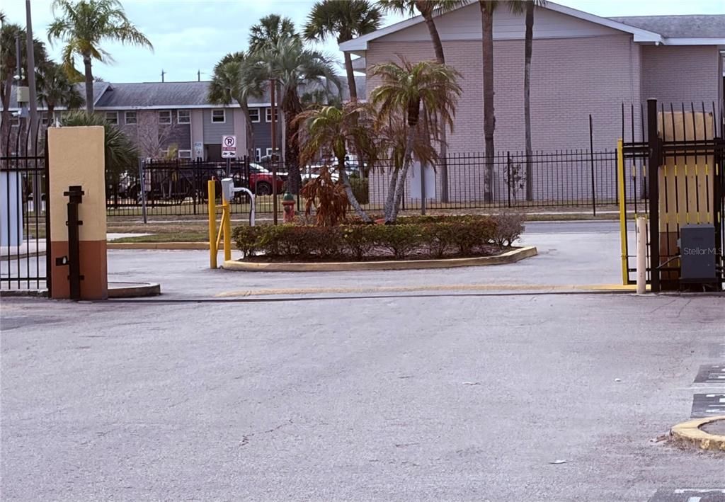 En Venta: $175,000 (4 camas, 2 baños, 820 Pies cuadrados)