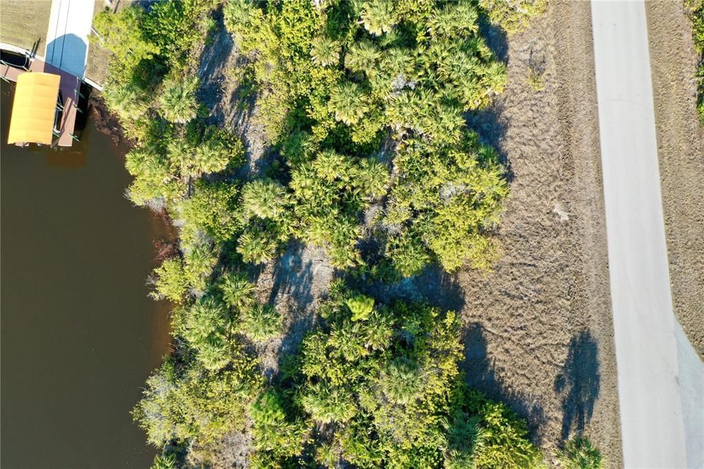 На продажу: $108,000 (0.23 acres)
