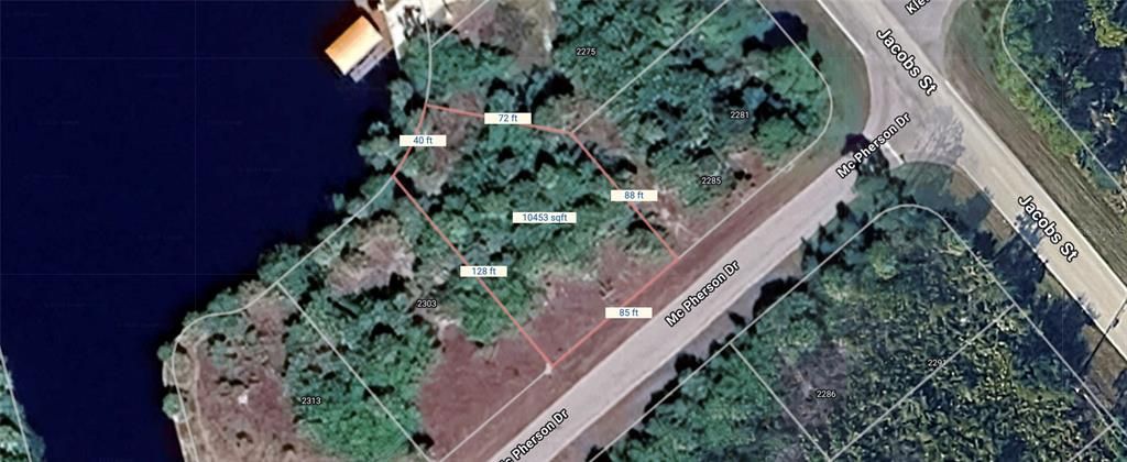 На продажу: $108,000 (0.23 acres)