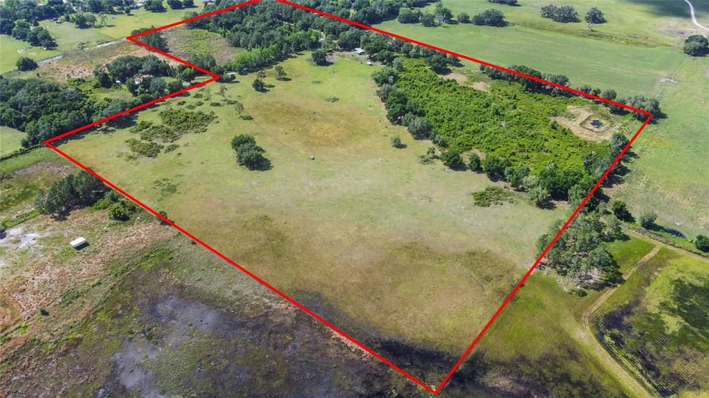 На продажу: $2,000,000 (48.08 acres)