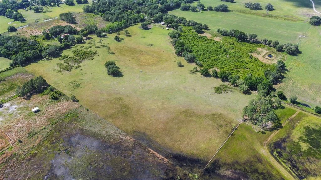 На продажу: $2,000,000 (48.08 acres)