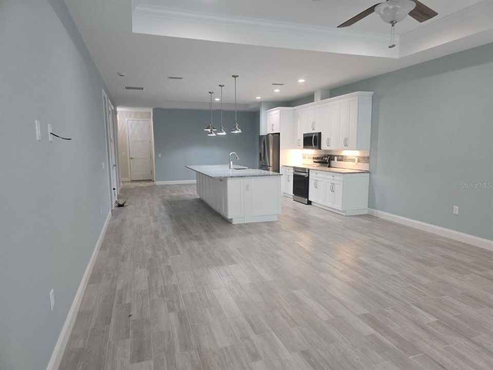 For Rent: $2,675 (3 beds, 2 baths, 1743 Square Feet)