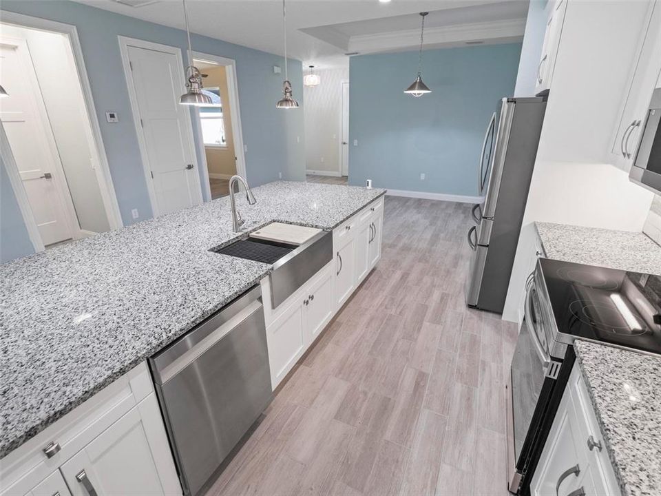 For Rent: $2,675 (3 beds, 2 baths, 1743 Square Feet)