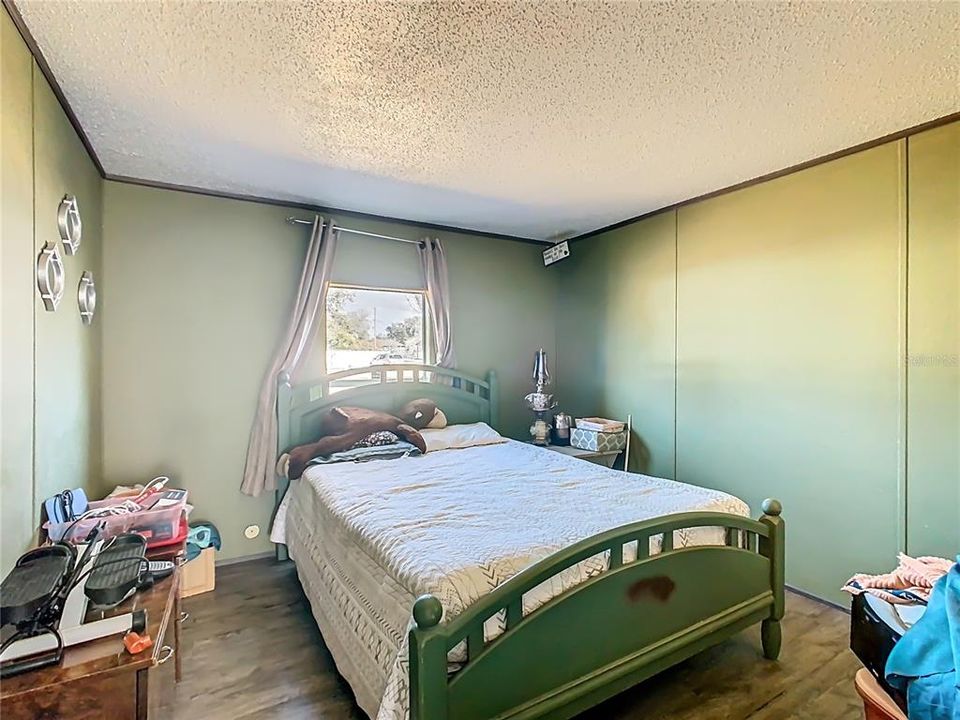 Activo con contrato: $204,900 (4 camas, 2 baños, 1728 Pies cuadrados)