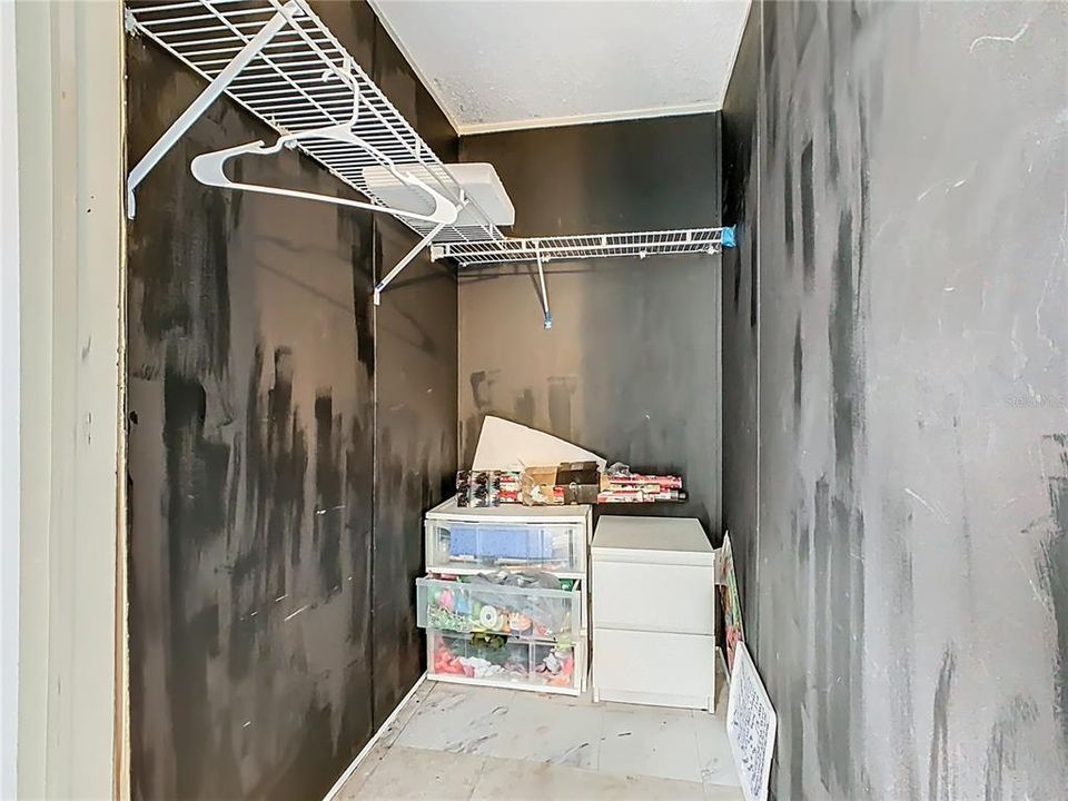 Activo con contrato: $204,900 (4 camas, 2 baños, 1728 Pies cuadrados)