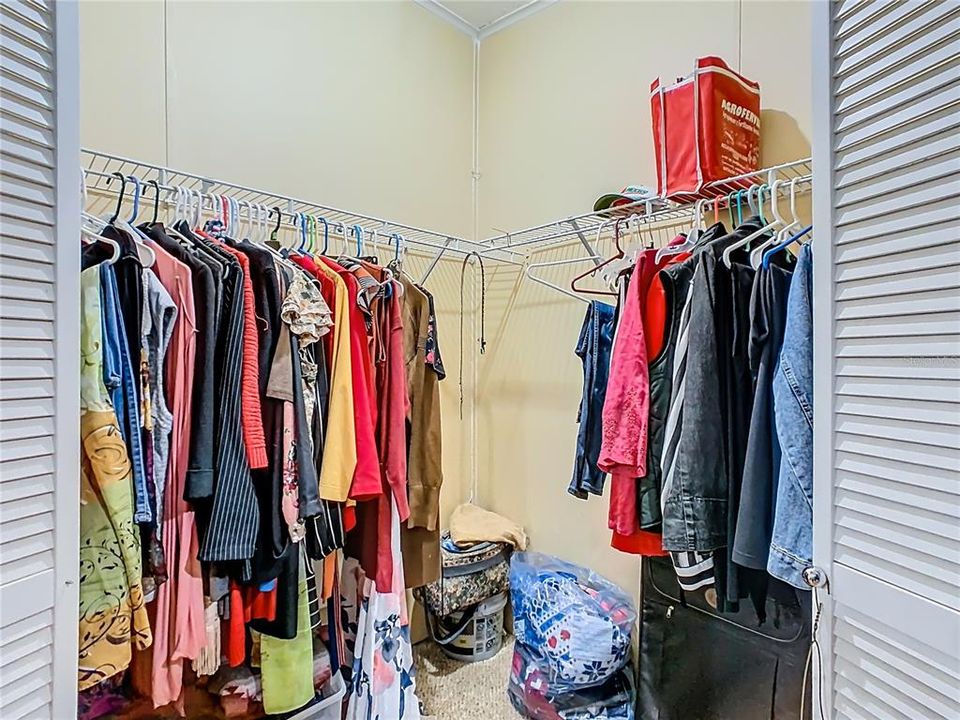 Activo con contrato: $204,900 (4 camas, 2 baños, 1728 Pies cuadrados)