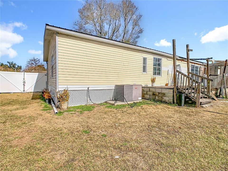 Activo con contrato: $204,900 (4 camas, 2 baños, 1728 Pies cuadrados)