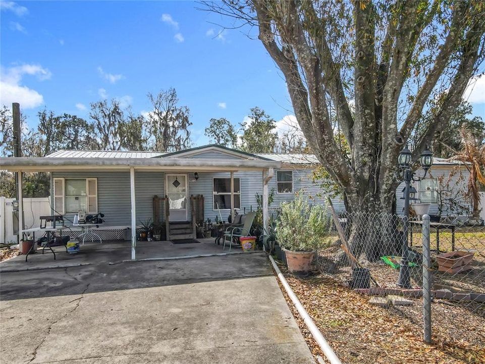 Activo con contrato: $204,900 (4 camas, 2 baños, 1728 Pies cuadrados)