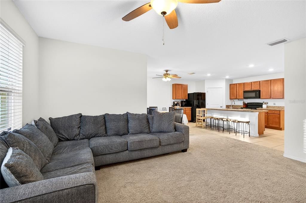 For Sale: $329,000 (4 beds, 2 baths, 1827 Square Feet)