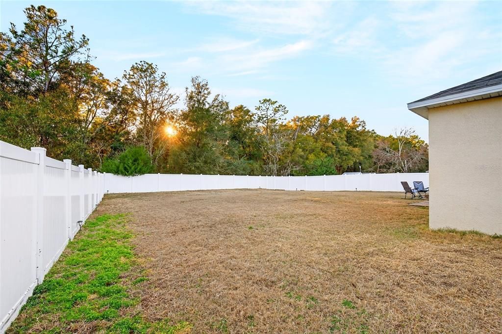 For Sale: $329,000 (4 beds, 2 baths, 1827 Square Feet)