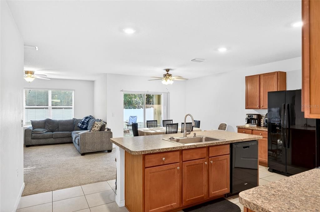 For Sale: $329,000 (4 beds, 2 baths, 1827 Square Feet)
