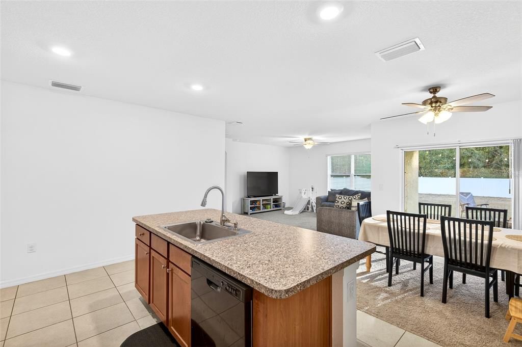 For Sale: $329,000 (4 beds, 2 baths, 1827 Square Feet)