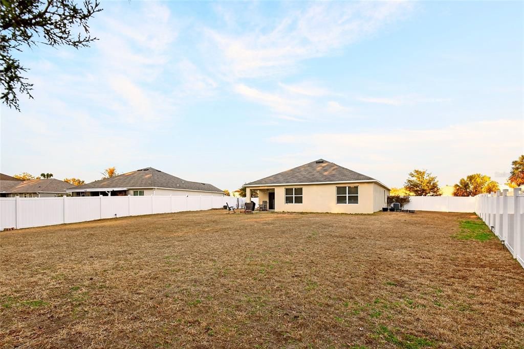 For Sale: $329,000 (4 beds, 2 baths, 1827 Square Feet)